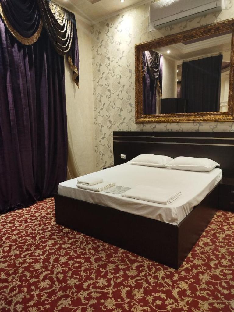 Imperial Palace Hotel EVN