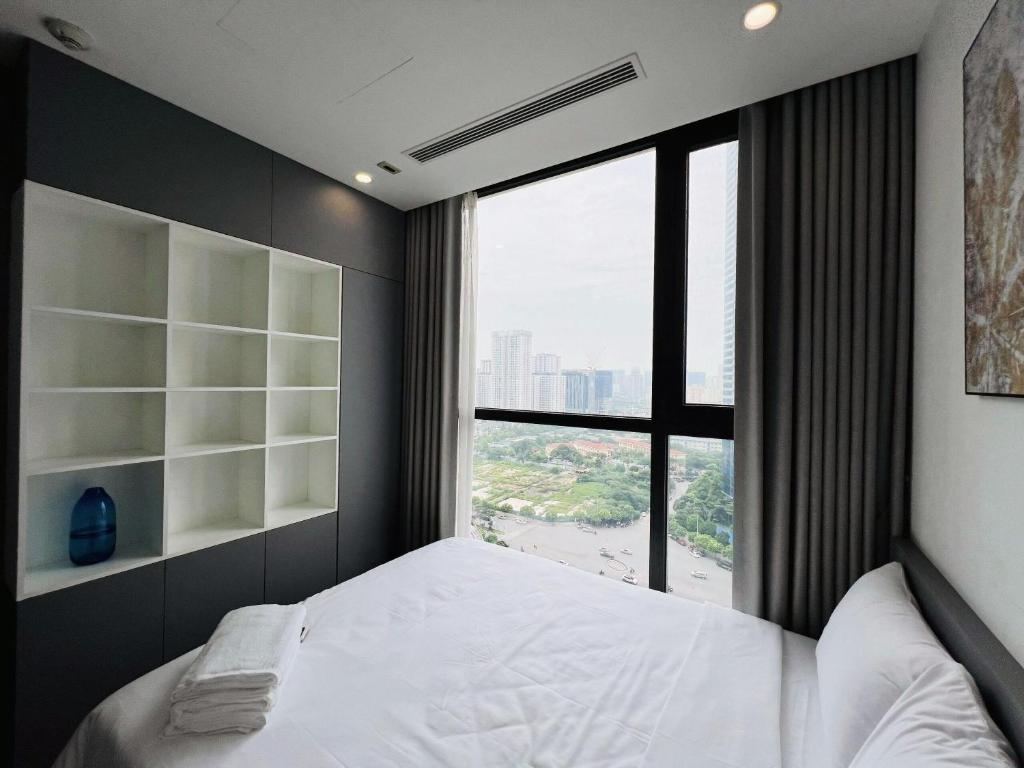 TIL-Vinhomes Skylake Serene Apartments