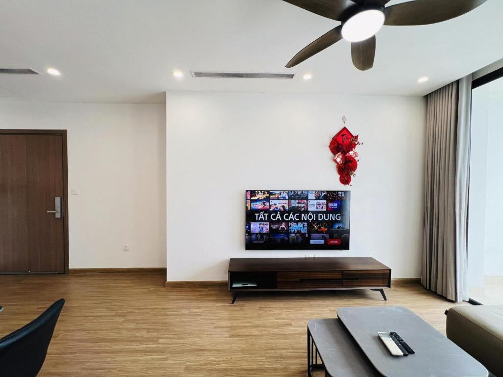 TIL-Vinhomes Skylake Serene Apartments