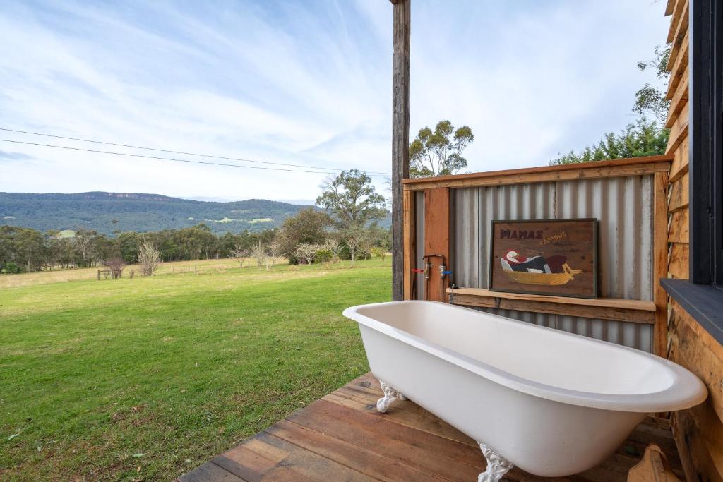 'casuarina' - Picturesque Kangaroo Valley Cottage photo 3