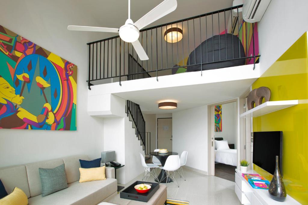 Сьюит (Люкс в мансарде с двумя спальнями), Cassia Phuket