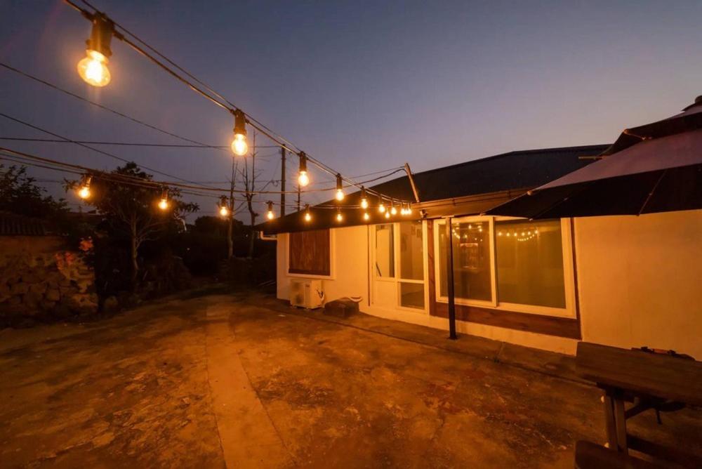 Jeju Ya Aewol Dokchae Stay