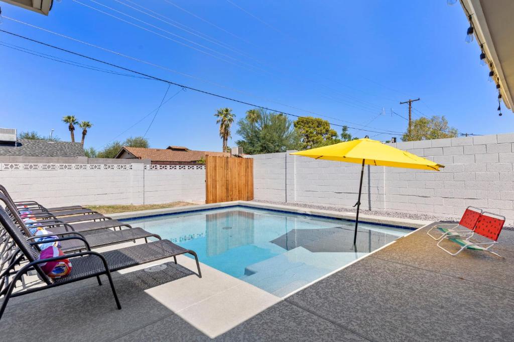 Duchess of the Stars by PaseoHomesAZ with Spa & Games image