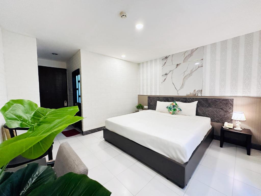 Ben Thanh CENTARA HOTEL