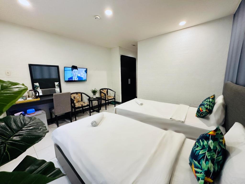 Ben Thanh CENTARA HOTEL