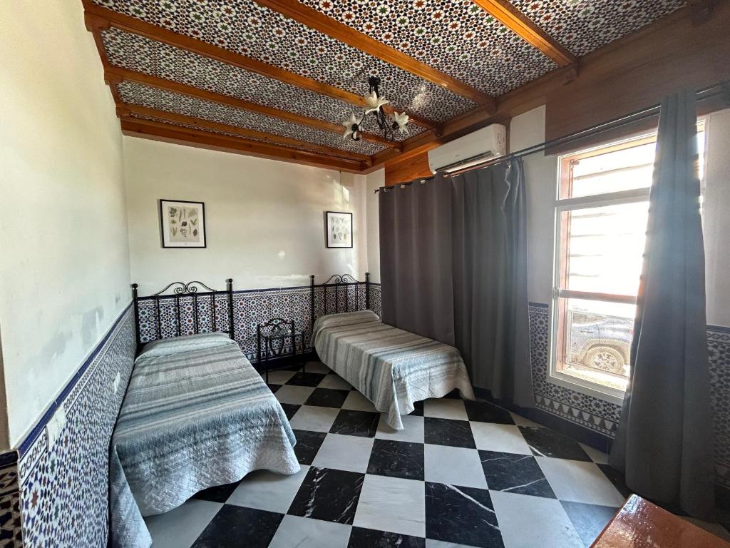 Hostal el Ancla - Tap to explore photos