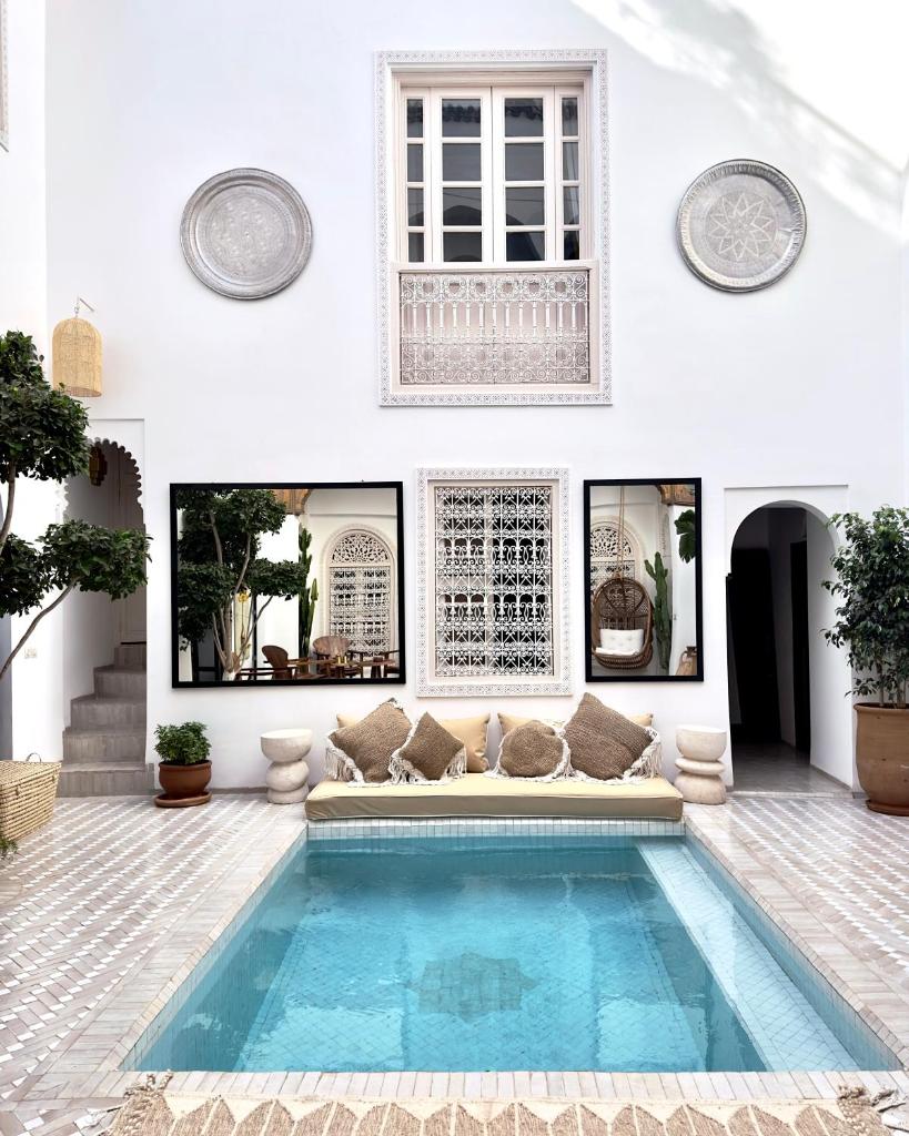Riad Jalma - Tap to explore photos