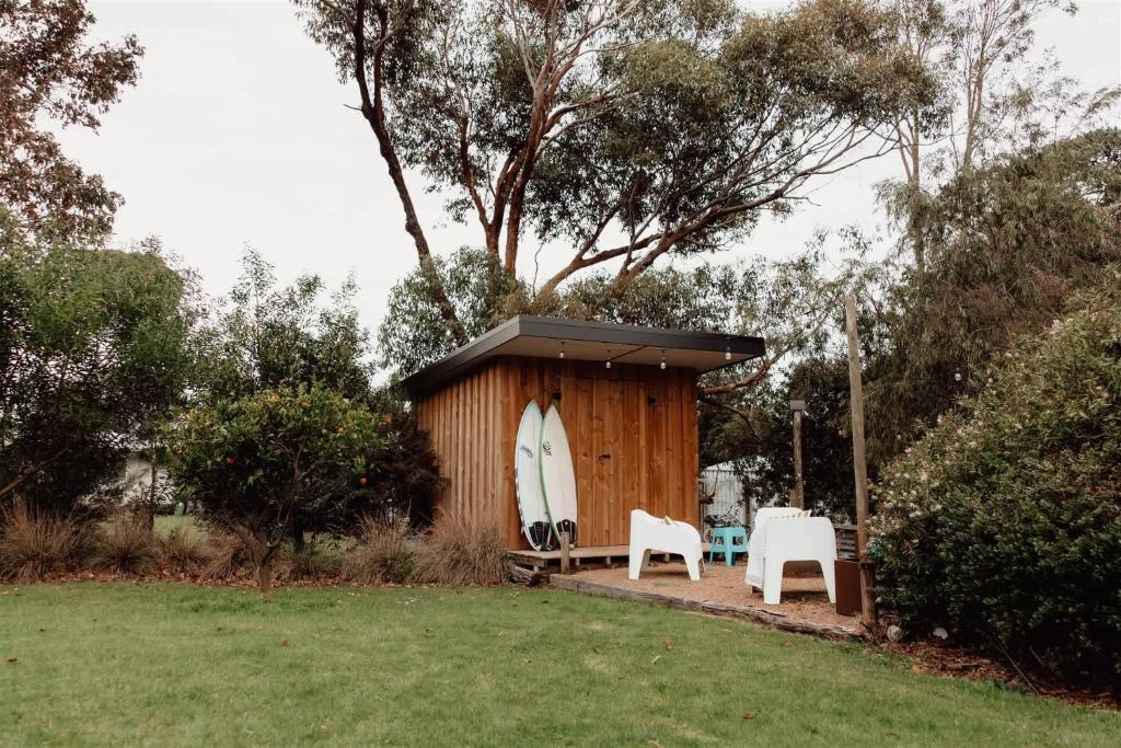 Peacefull Island Stay with Free Standing Bungalow photo 2