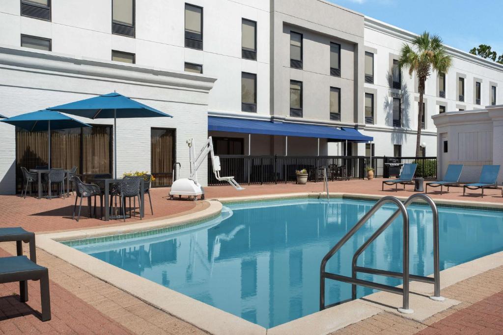 Hampton Inn Panama City Beach image