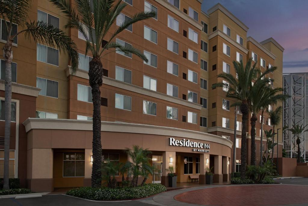 Residence Inn By Marriott Anaheim Resort Area image