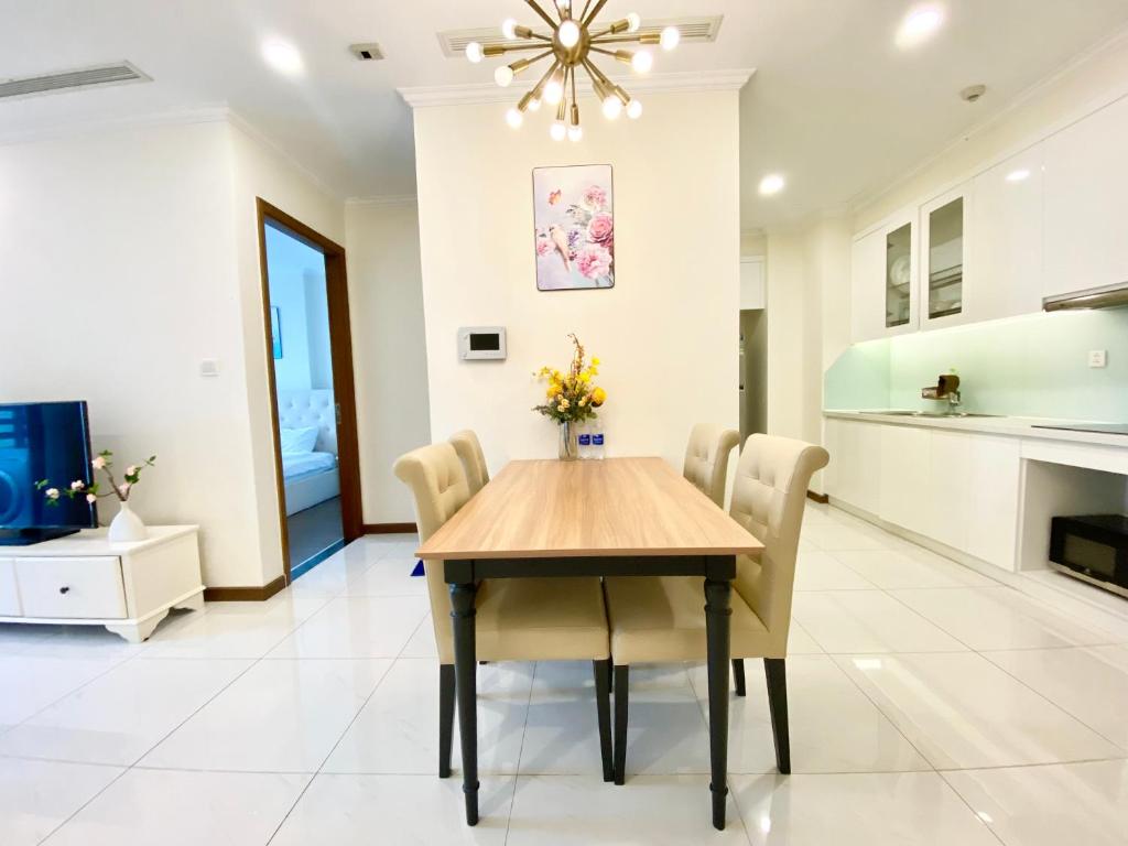 Vinhomes Central Park Premier Apartment