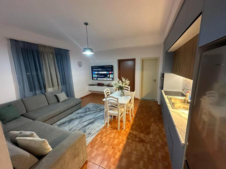 Tirana Rad Apartment photo 1