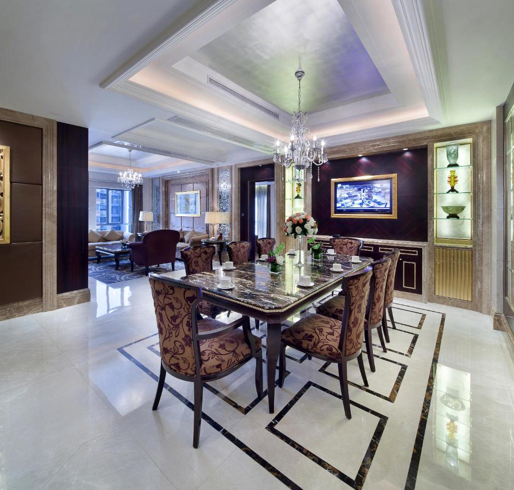 Сьюит (Люкс с 3 спальнями), President Hotel