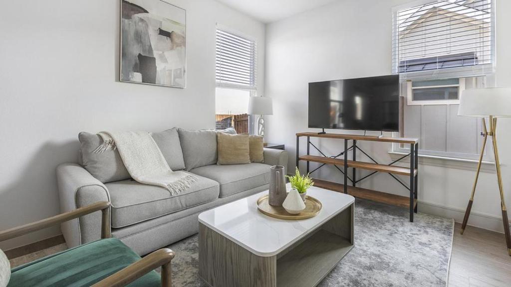 Landing at Chaparral Ranch - 1 Bedroom in Chisholm Trail Ranch image