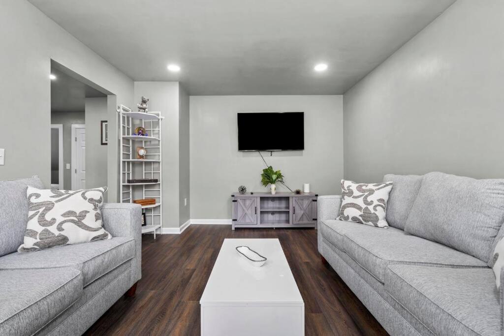 Freshly Redone & Newly Furnished! A MUST SEE! image