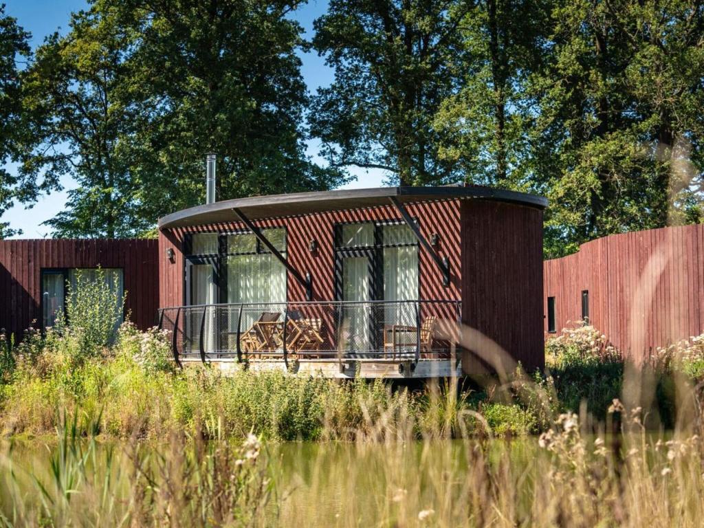 Modern leaf Bungalow! by Belvilla
