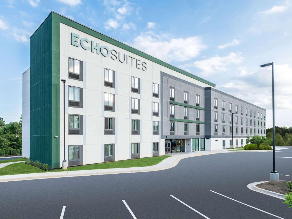 ECHO Suites Extended Stay by Wyndham Spartanburg image