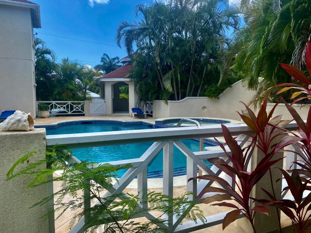 Holland Park Barbados photo 1