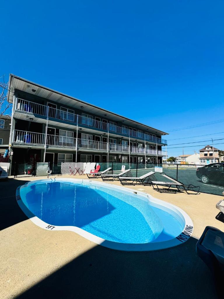 Sea Gem Motel and Apartments image