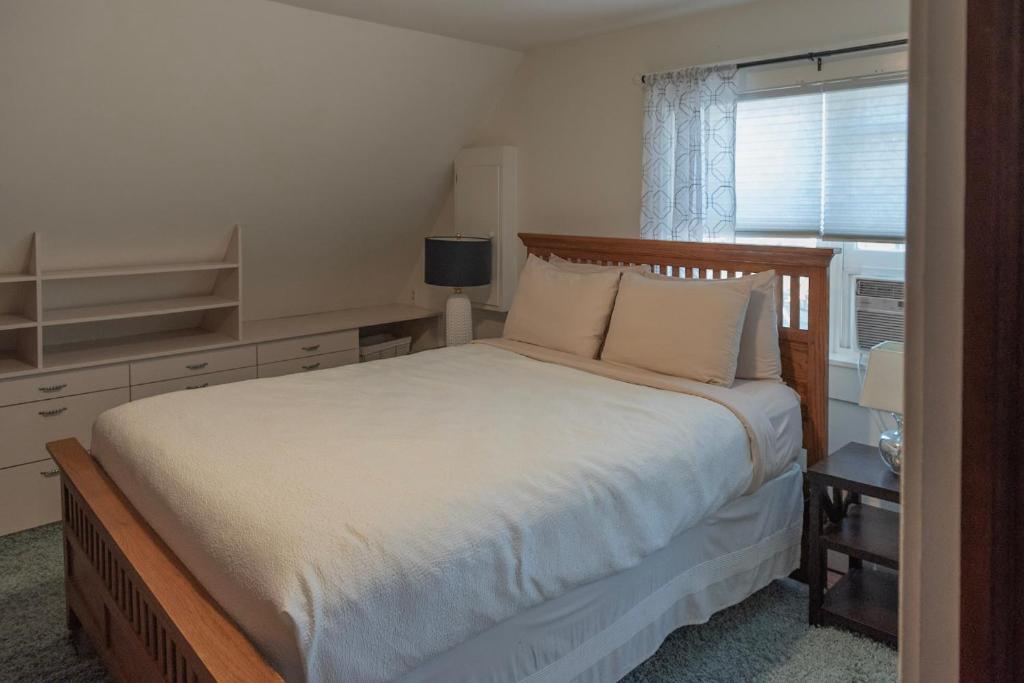 William Henry Miller Inn image