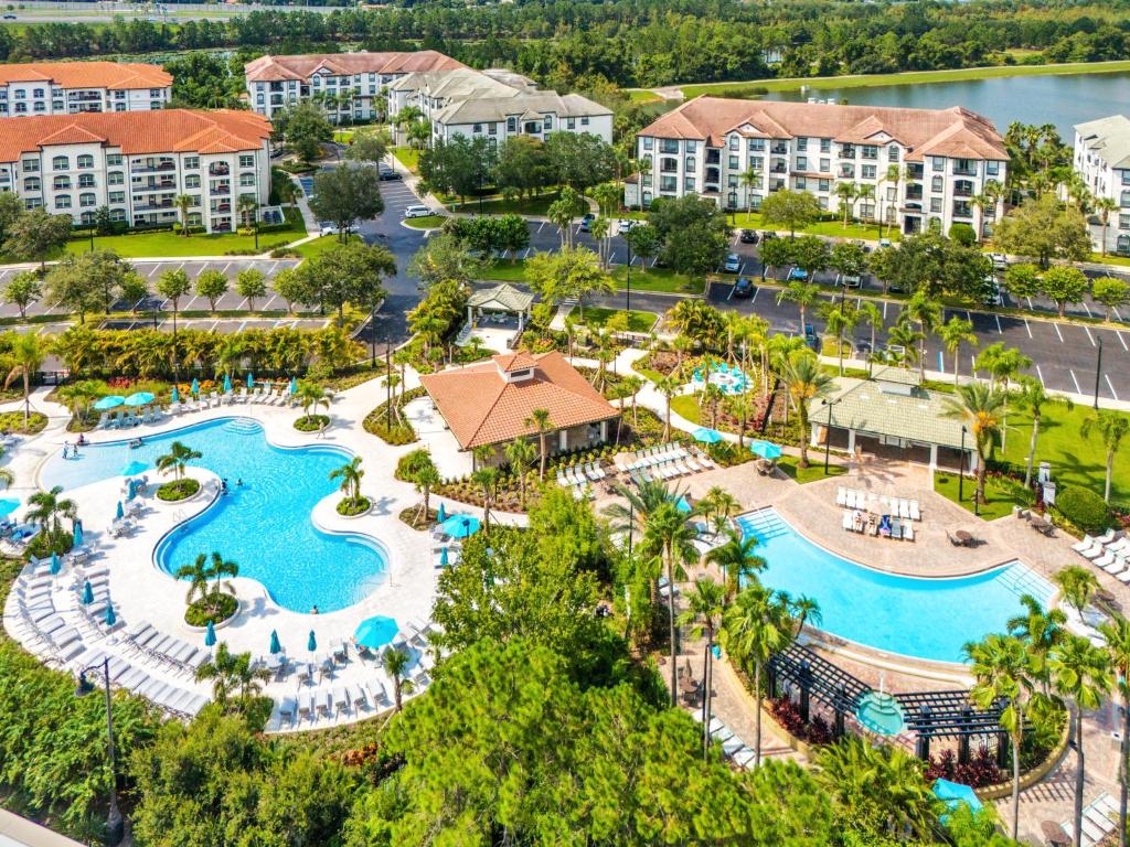 Vista Cay Resort by Millenium at Universal Blvd image