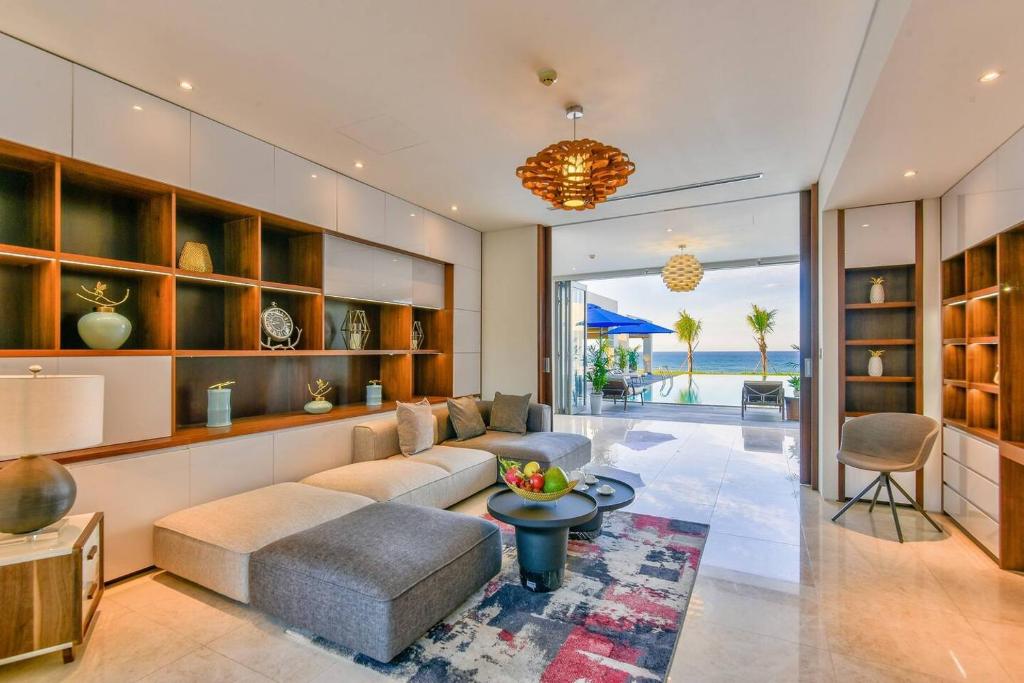 The Oceanfront Villas Da Nang Managed By Abogo