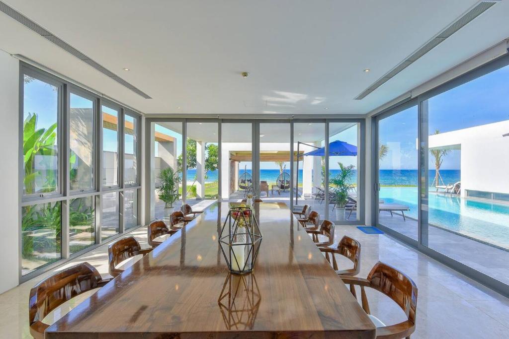The Oceanfront Villas Da Nang Managed By Abogo
