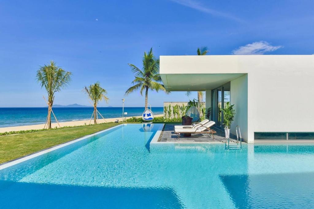 The Oceanfront Villas Da Nang Managed By Abogo