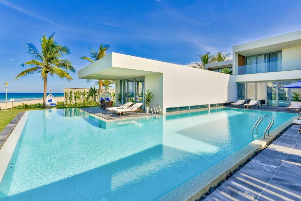 The Oceanfront Villas Da Nang Managed By Abogo