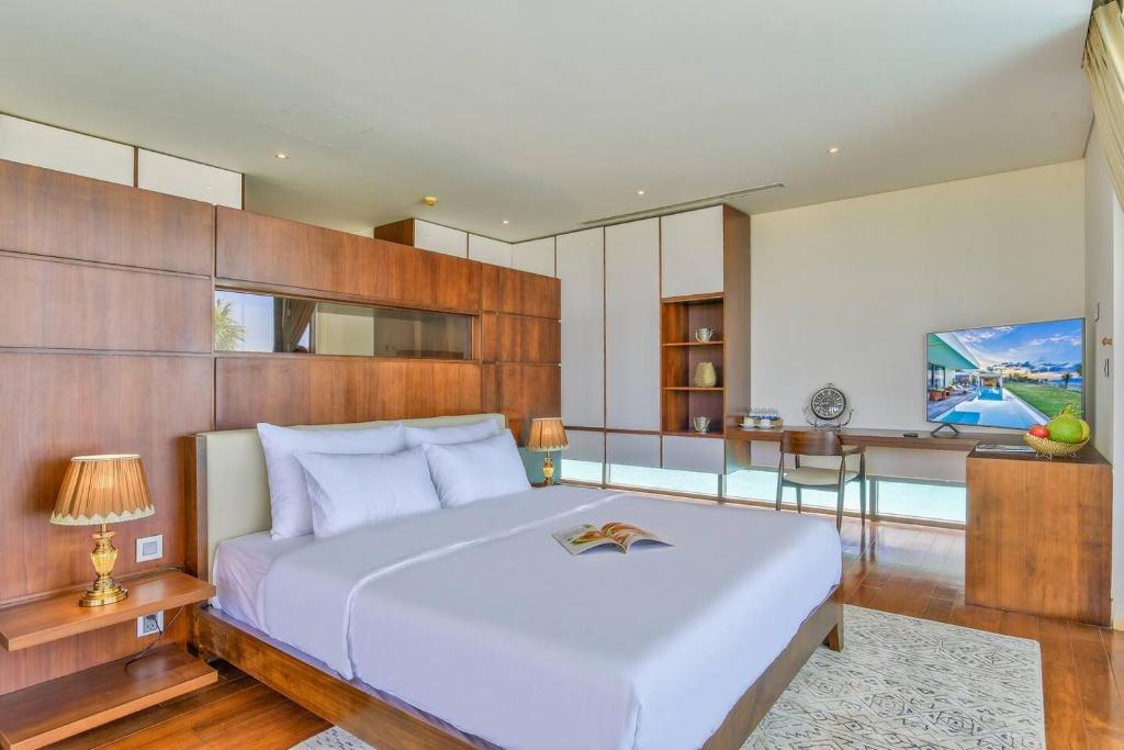 The Oceanfront Villas Da Nang Managed By Abogo