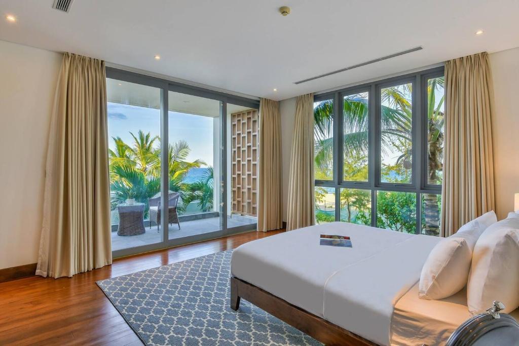 The Oceanfront Villas Da Nang Managed By Abogo