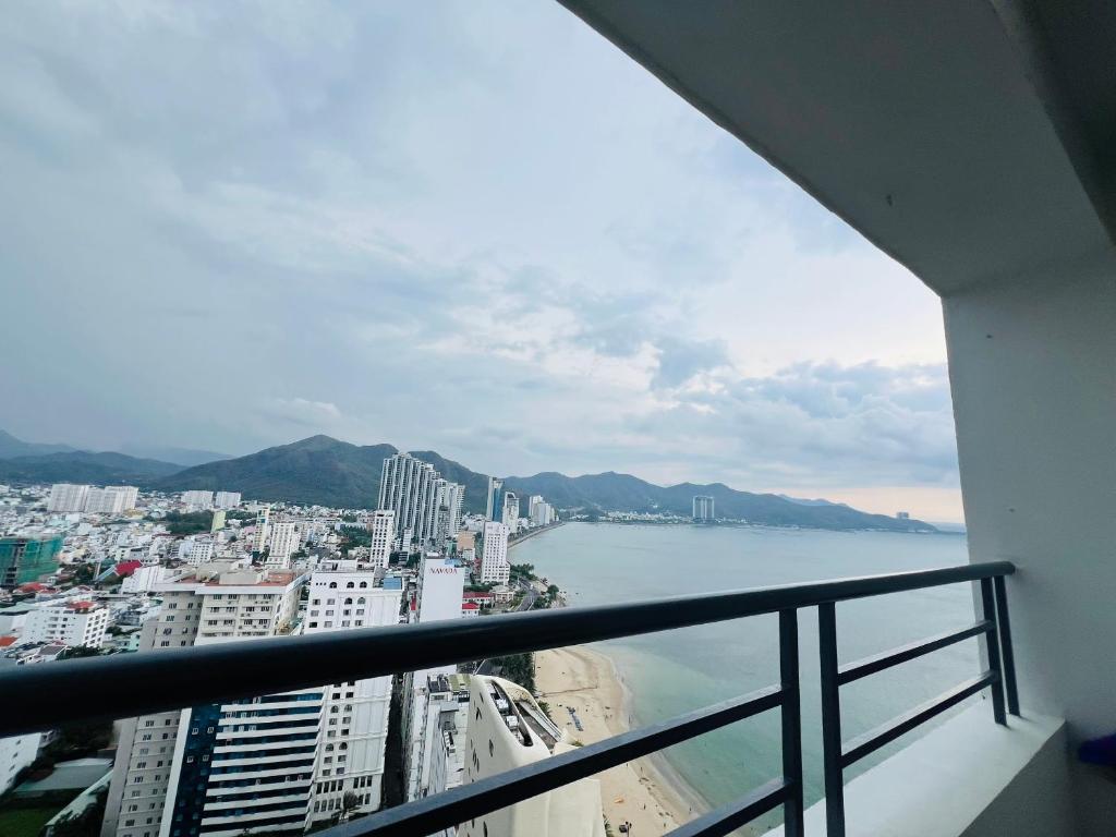 Infini-Gerbera Ocean View Nha Trang Apartment