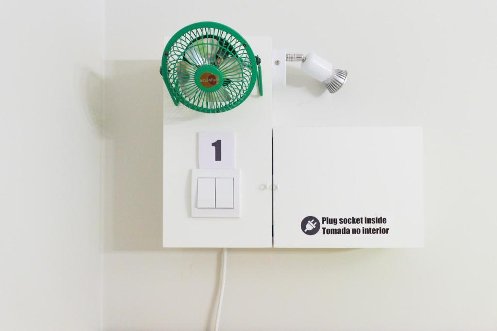 Номер (Кровать в общем номере для мужчин и женщин с 10 кроватями), Lisboa Central Hostel