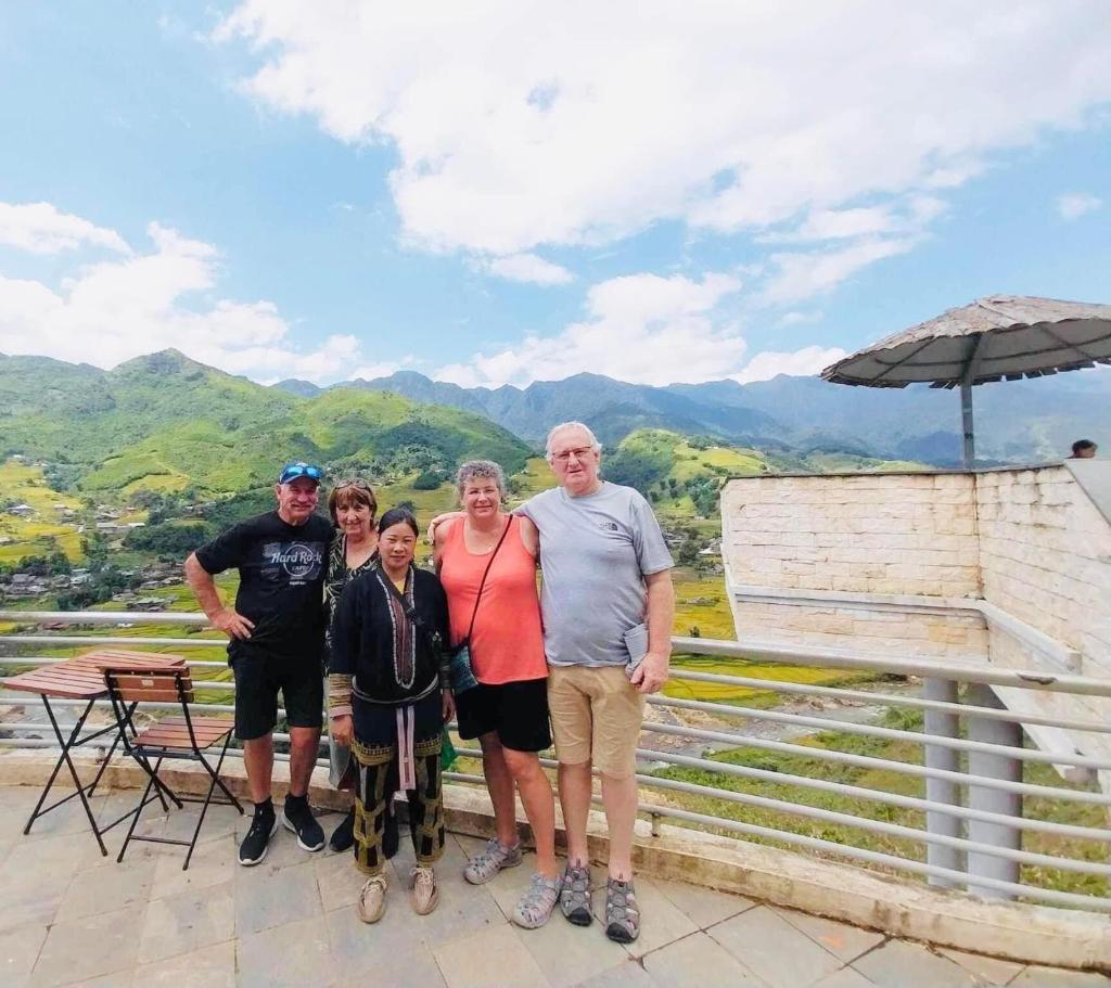 Heart of Sapa House & Trekking Tour