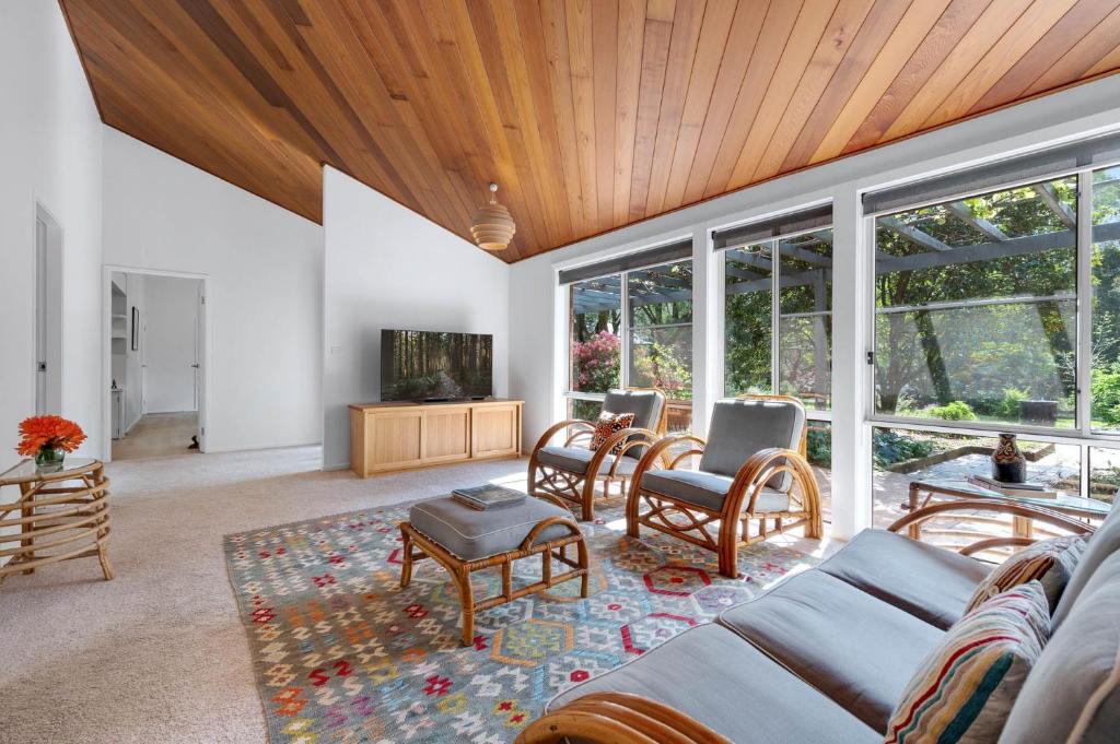 Elmwood, Your Private Garden Retreat Minutes from Berry photo 2