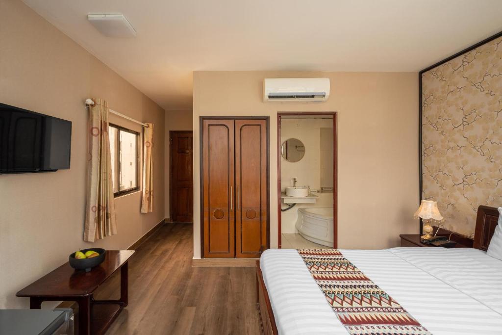 Daystars Saigon Hotel