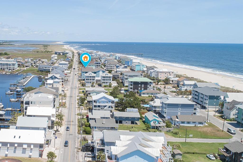 Jellyfish Hideaway by Sea Scape Properties image