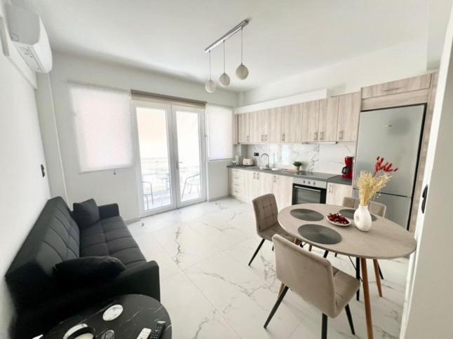 Ionia's Comfort Apartments - 1st floor