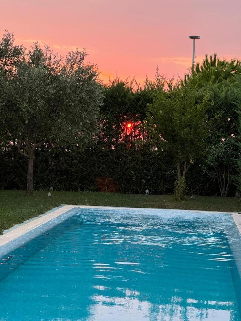 loren's villa
