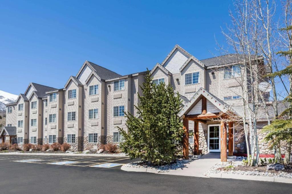 Ramada by Wyndham Frisco image