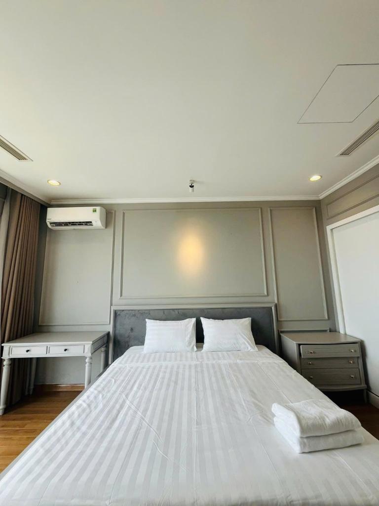 Royal City Apartment Nguyễn Trãi, Thanh Xuân by Helen