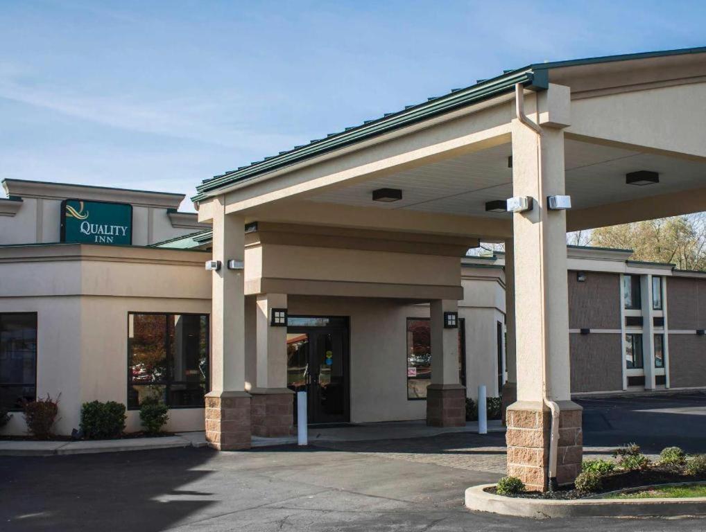 Quality Inn image