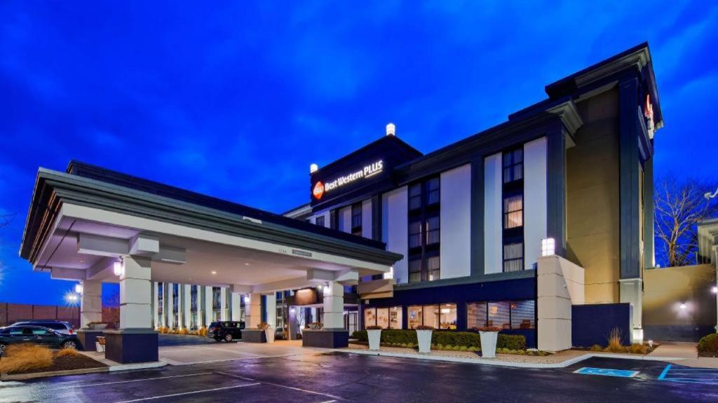 Best Western Plus Indianapolis NW Hotel image