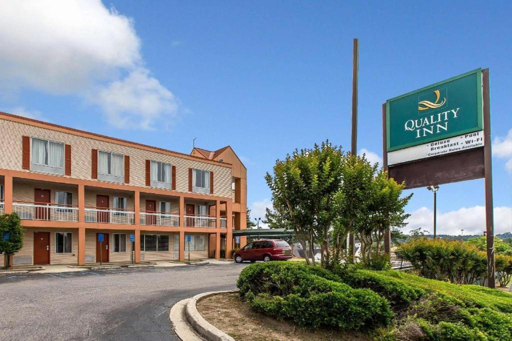 Quality Inn Homewood Birmingham I-65 image