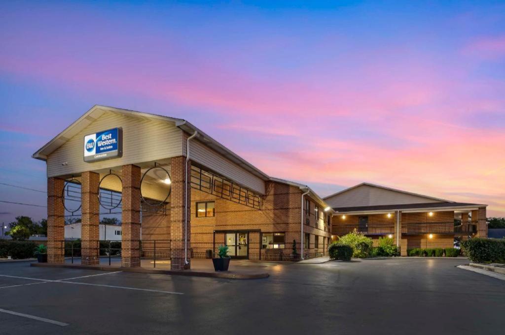 Best Western Shelbyville Inn and Suites Celebration Inn image