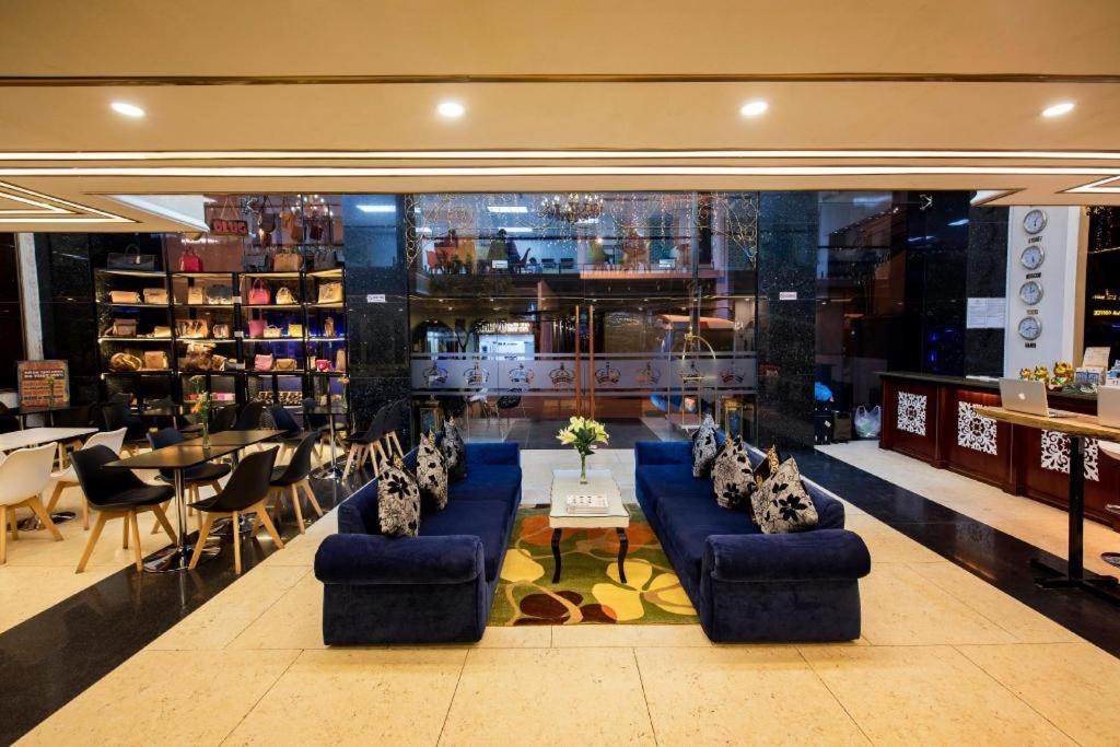 Golden Crown Hotel Saigon