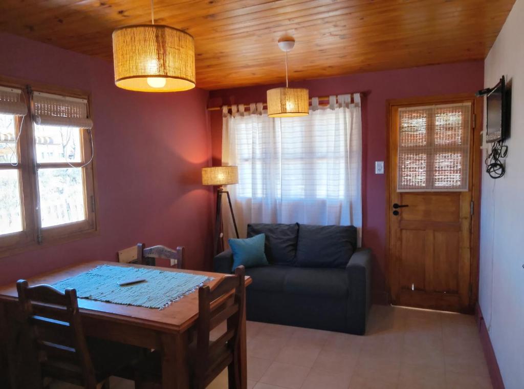 Cabañas Rowal Malbec Potrerillos photo 2