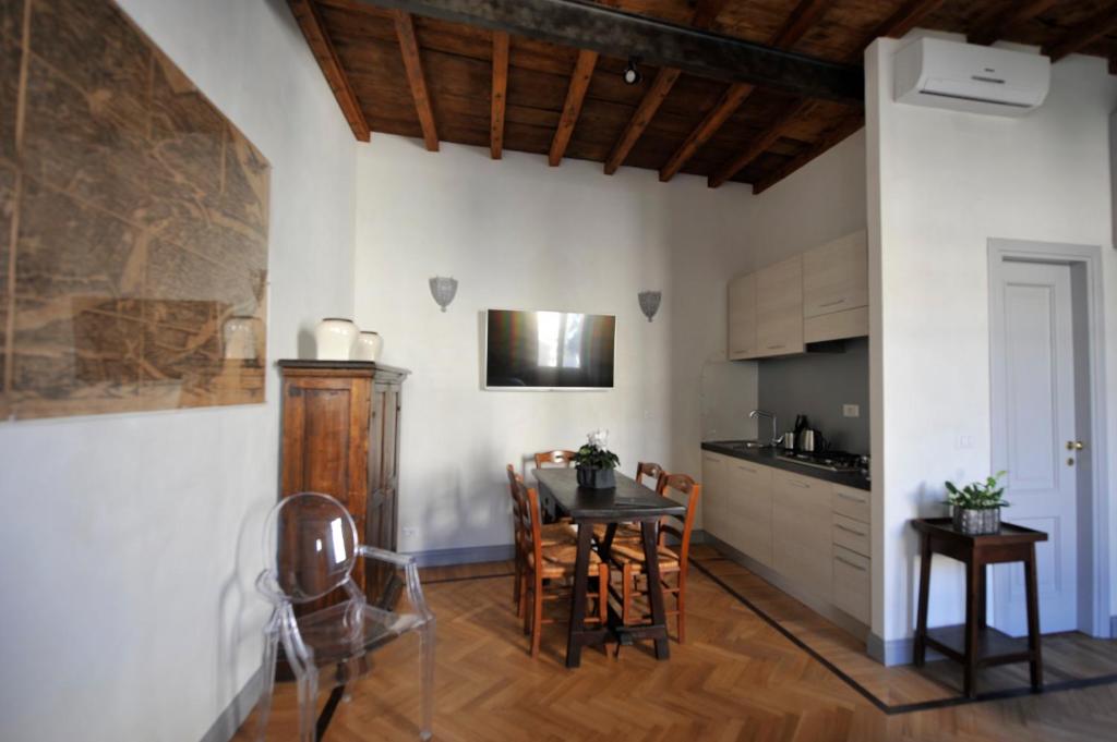 Rome Frattina27 Room Type - Deluxe Apartment with Garden View-Annex