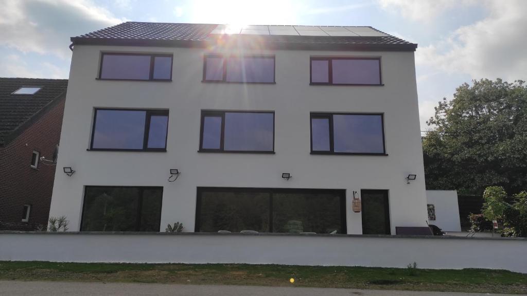 la maison blanche a Hermeton sur Meuse photo 3