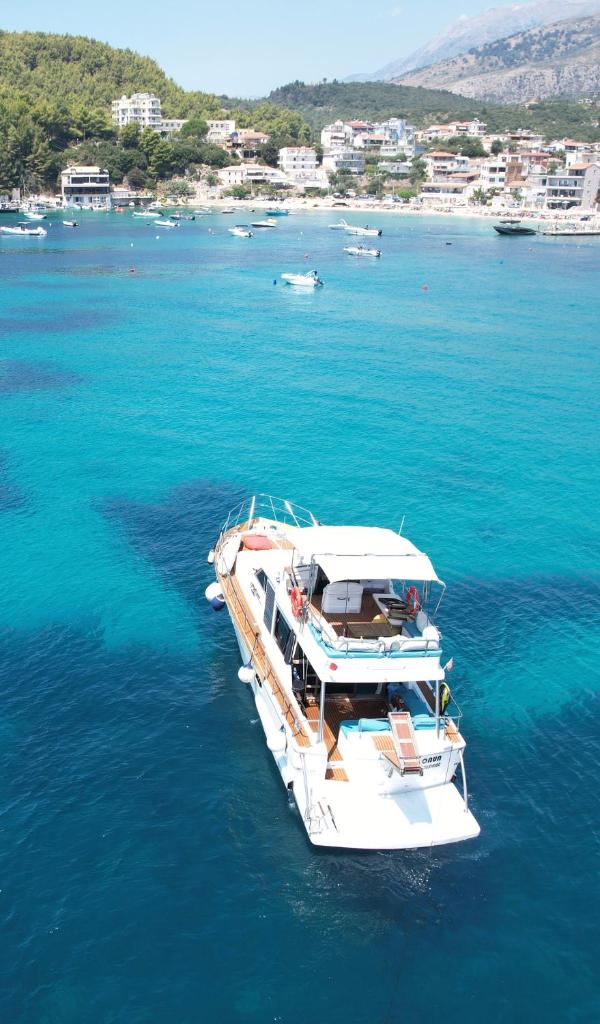 Monun Yacht photo 4